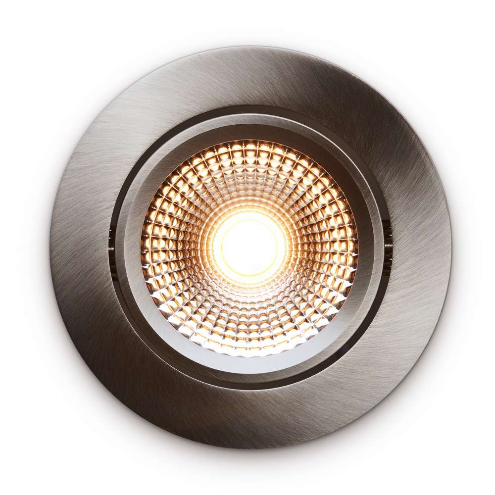 cormo-stainless-steel-straight-on