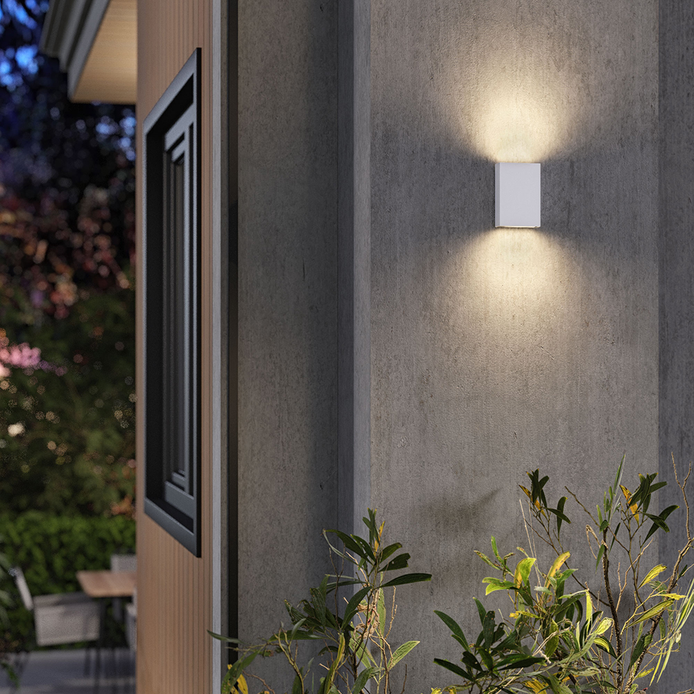 Outdoor_Wall_Scene_5_Vini