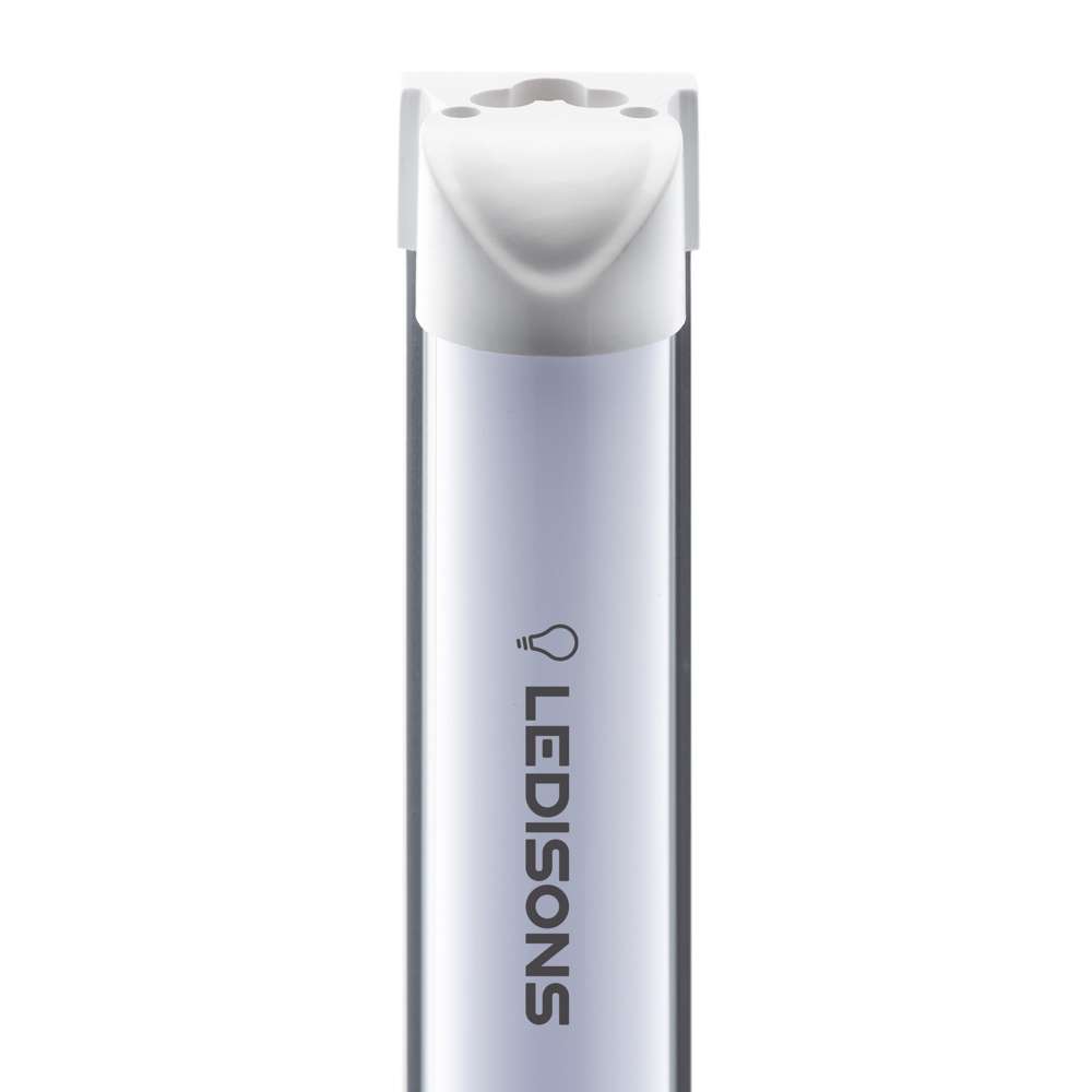 linear-milk-close-up-scaled